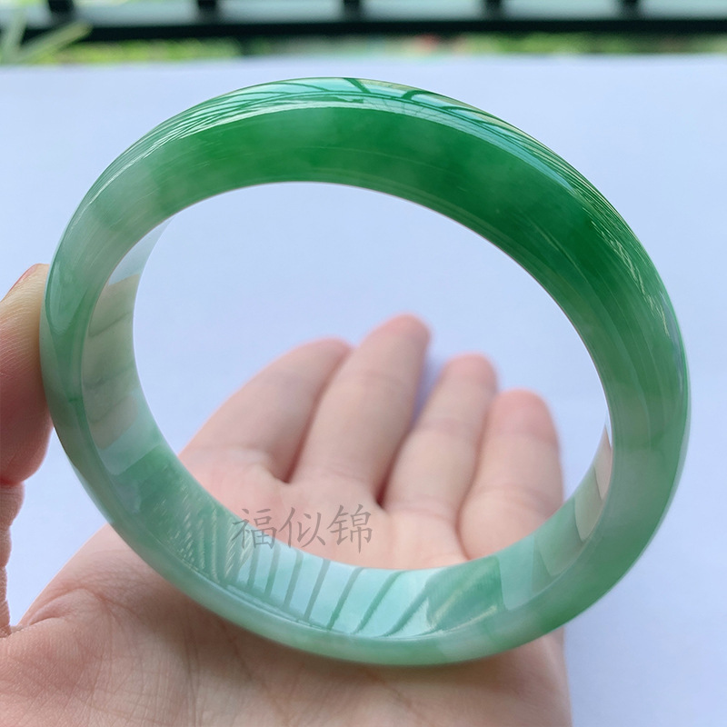 Armband aus eisigem Jadeit aus – Lighting Bewertung und Preis